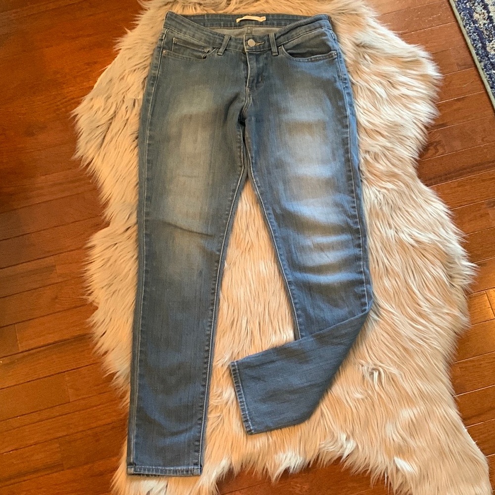 Levis 711 Womens Jeans Size 28 Skinny Mid Rise Medium Light Wash Blue Denim